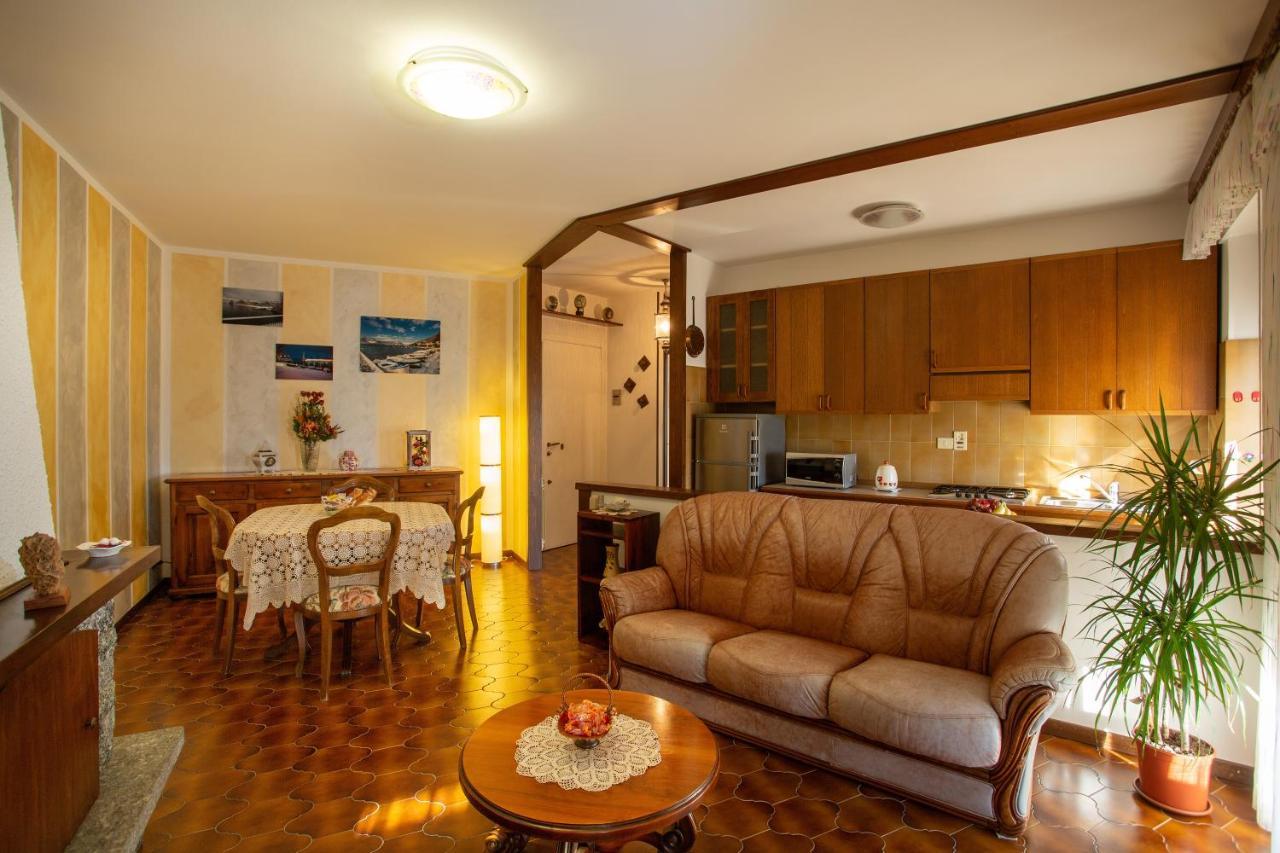 Casa Vacanze Heidi Vista Lago Βερμπάνια Εξωτερικό φωτογραφία