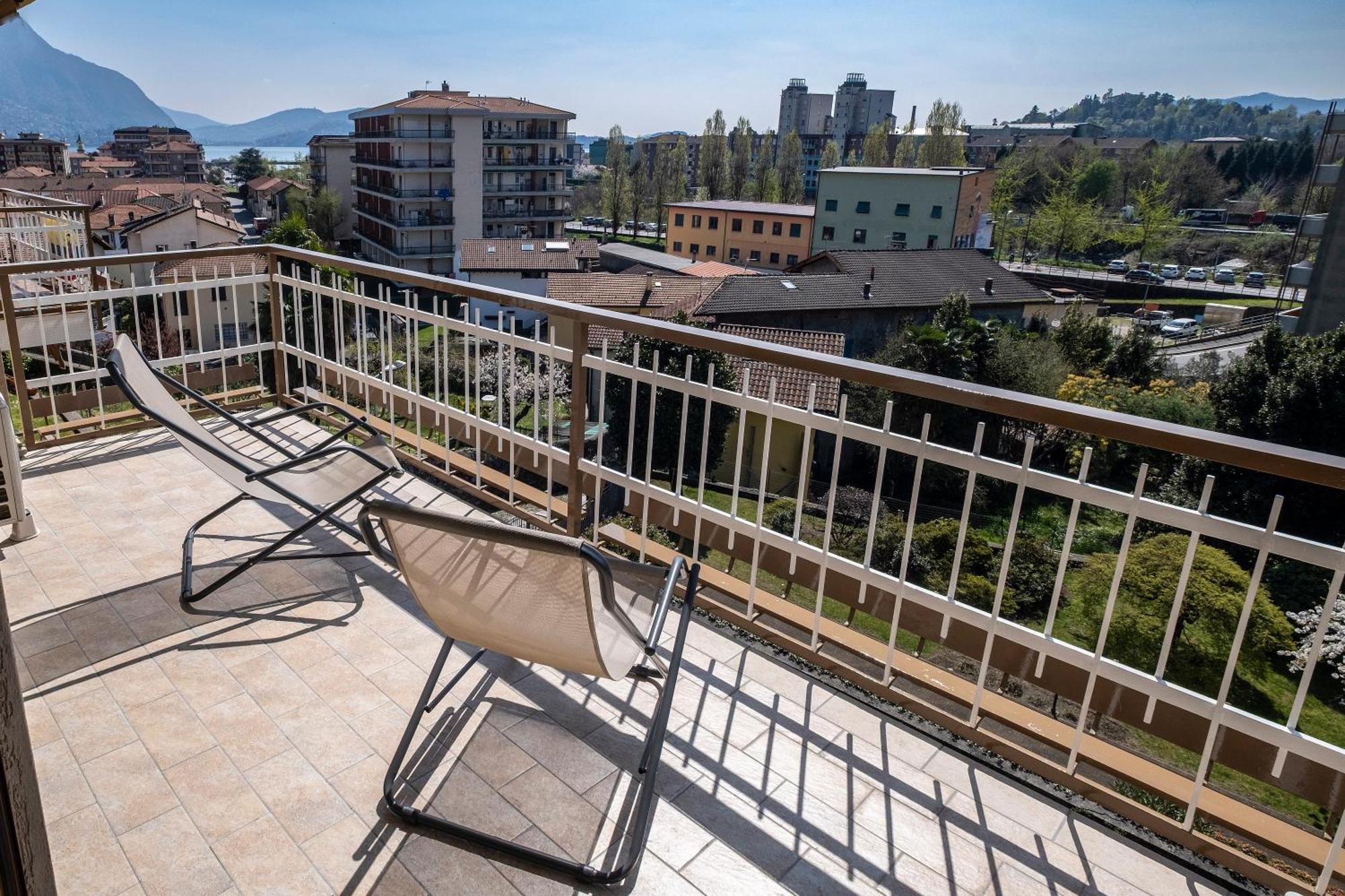 Casa Vacanze Heidi Vista Lago Βερμπάνια Εξωτερικό φωτογραφία