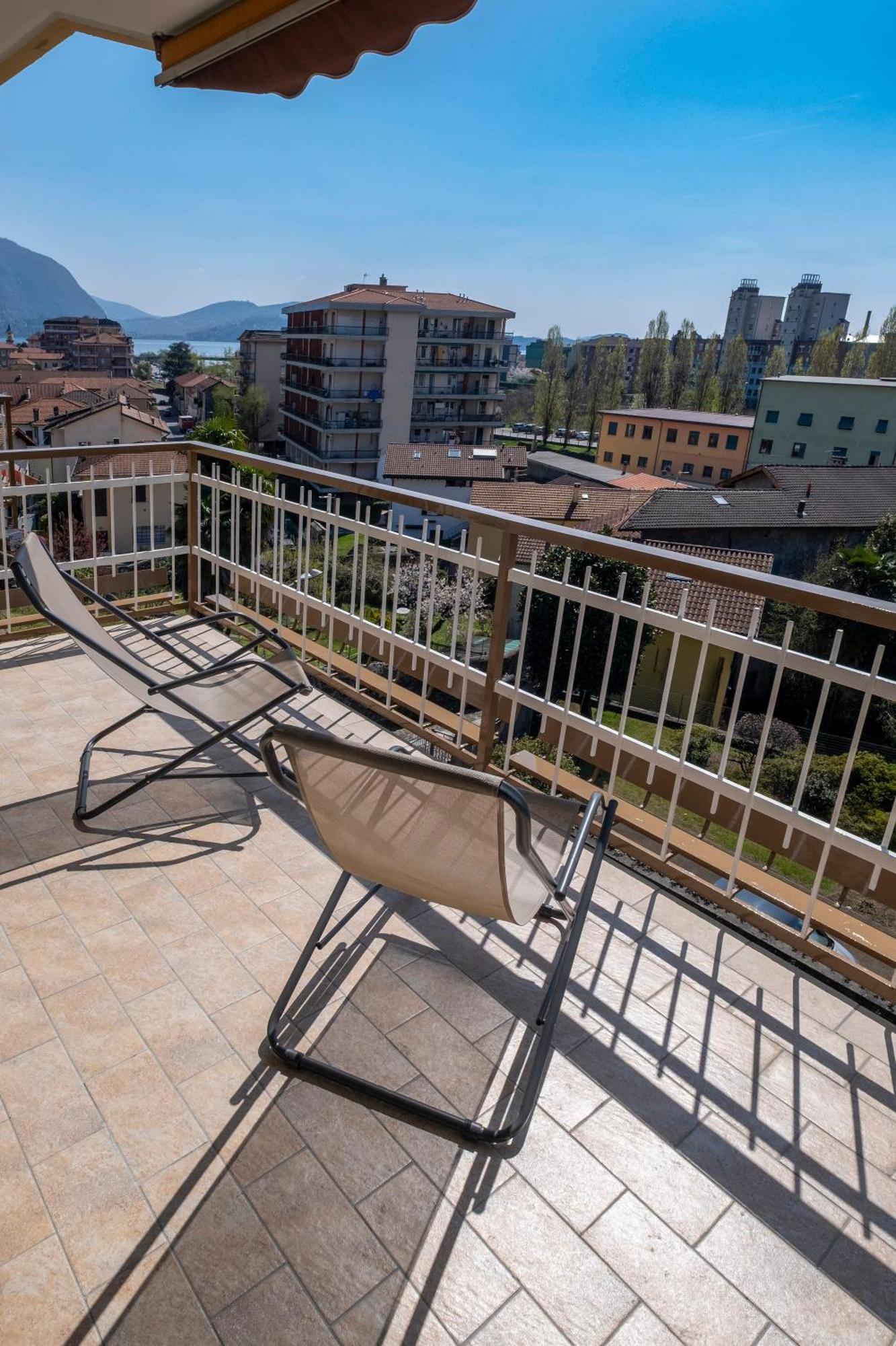Casa Vacanze Heidi Vista Lago Βερμπάνια Εξωτερικό φωτογραφία